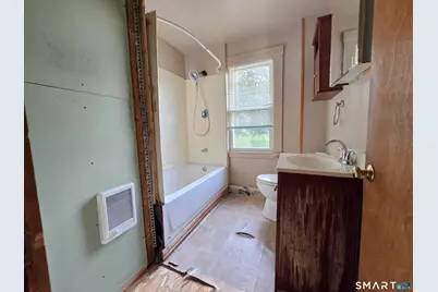 124 Orchard Street, Norwich, CT 06360 - Photo 9