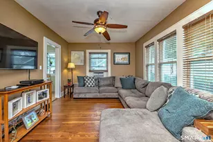 48 John St, Trumbull, CT 06611 - Photo 9
