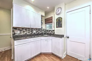 48 John St, Trumbull, CT 06611 - Photo 15