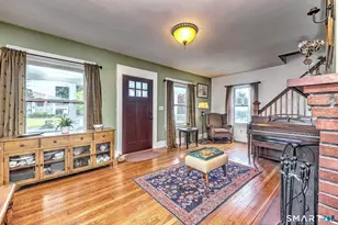48 John St, Trumbull, CT 06611 - Photo 7