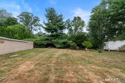 21 Green Street, Trumbull, CT 06611 - Photo 25