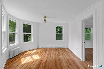 21 Green Street, Trumbull, CT 06611 - Photo 9