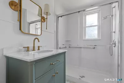 21 Green Street, Trumbull, CT 06611 - Photo 17