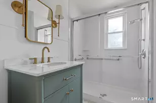 21 Green St, Trumbull, CT 06611 - Photo 17