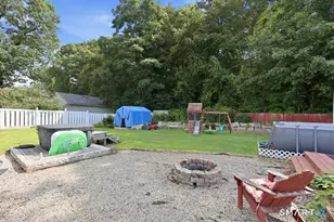93 John St, East Haven, CT 06513 - Photo 29