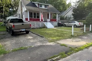 49 Delaware Ave, Waterbury, CT 06708 - Photo 3