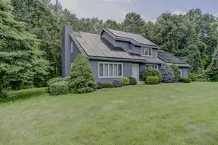 33 Habitat Ln, Bloomfield, CT 06002 - Photo 1