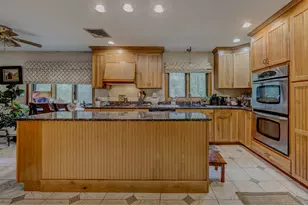 33 Habitat Ln, Bloomfield, CT 06002 - Photo 25
