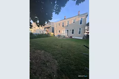 386 Gregory Street, Bridgeport, CT 06604 - Photo 9