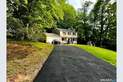 32 Forest Court North, Hamden, CT 06518 - Photo 1