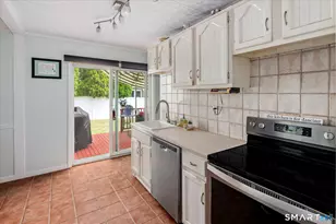 15 Muriel Dr, Stamford, CT 06907 - Photo 9