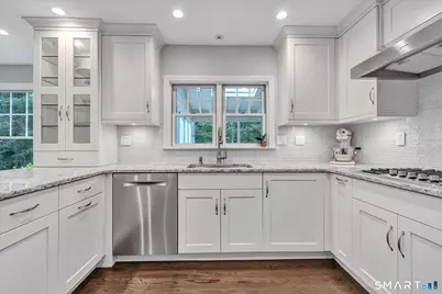 115 Fairway Drive, Stamford, CT 06903 - Photo 15