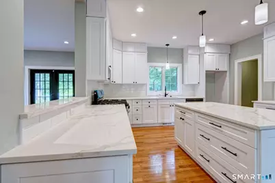 70 Apple Hill, Wethersfield, CT 06109 - Photo 3