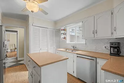 60 Briarcliff Road, Hamden, CT 06518 - Photo 9