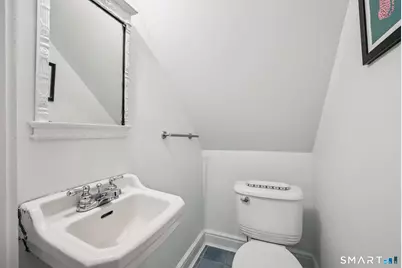 135 Elizabeth Street, Hartford, CT 06105 - Photo 17