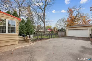 135 Elizabeth St, Hartford, CT 06105 - Photo 37
