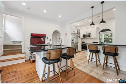 135 Elizabeth Street, Hartford, CT 06105 - Photo 11