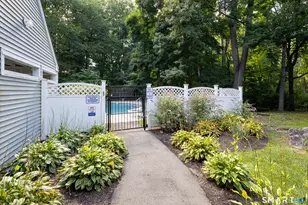 20 E Pembroke Rd, Danbury, CT 06811 - Photo 7