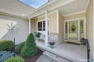 34 Nutmeg Dr, Somers, CT 06071 - Photo 3