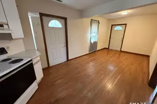 76 Waverly Pl, Bridgeport, CT 06610 - Photo 23