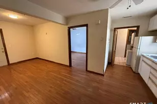 76 Waverly Pl, Bridgeport, CT 06610 - Photo 15