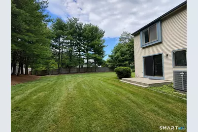 594 East Center Street #H, Manchester, CT 06040 - Photo 1