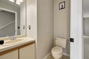 594 E Center St, Manchester, CT 06040 - Photo 7