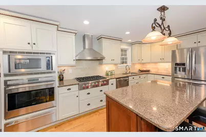 47 Jefferson Drive, Guilford, CT 06437 - Photo 7