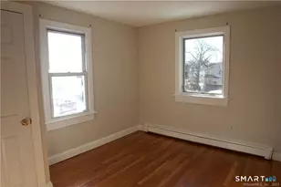 81 Longfellow Ave, Fairfield, CT 06825 - Photo 11