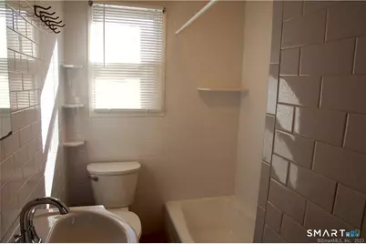 81 Longfellow Avenue #2nd flr, Fairfield, CT 06825 - Photo 7