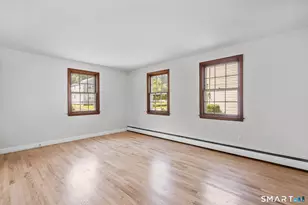 35 Glenwood St, Manchester, CT 06040 - Photo 15
