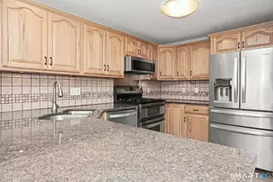 260 Breakers Ln, Stratford, CT 06615 - Photo 3