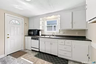 144 Wilson St, Hartford, CT 06106 - Photo 9