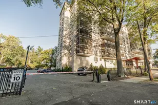 80 Cartright St, Bridgeport, CT 06604 - Photo 21