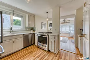 23 Somerset St, Wethersfield, CT 06109 - Photo 5