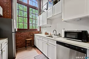 839 Main St, Torrington, CT 06790 - Photo 21