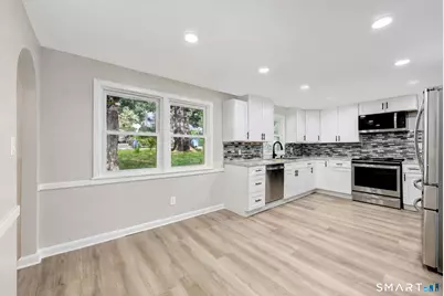 110 Greenwood Drive, Manchester, CT 06042 - Photo 15