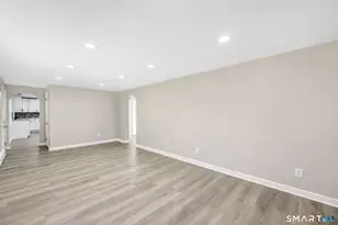110 Greenwood Dr, Manchester, CT 06042 - Photo 9