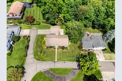 78 Arrowhead Road, Brookfield, CT 06804 - Photo 3