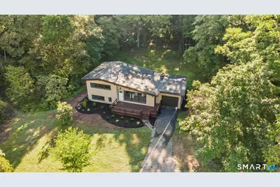 104 Bell Street, Middletown, CT 06457 - Photo 1