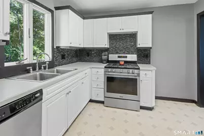 23 Dogwood Drive, Shelton, CT 06484 - Photo 7