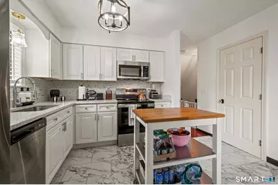 1561 East Main Street #10, Meriden, CT 06450 - Photo 13