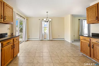 27 Randolph Street, Wallingford, CT 06492 - Photo 9