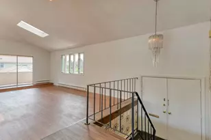 62 Admiral Dr, New London, CT 06320 - Photo 9