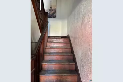 102 Rowe Avenue, Hartford, CT 06106 - Photo 19