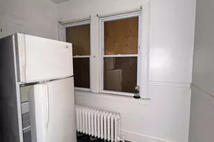 102 Rowe Ave, Hartford, CT 06106 - Photo 23