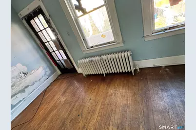 102 Rowe Avenue, Hartford, CT 06106 - Photo 13