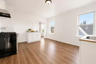 545 Huntington Rd, Bridgeport, CT 06610 - Photo 5