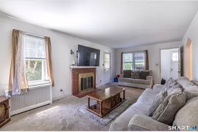 810 Huntington Turnpike, Bridgeport, CT 06610 - Photo 3