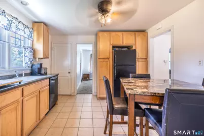 810 Huntington Turnpike, Bridgeport, CT 06610 - Photo 7